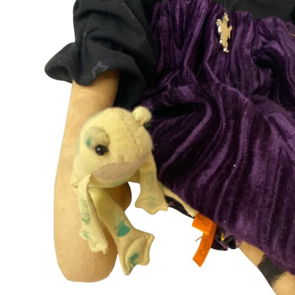 Monnie Wilson Witch Rag Doll Velvet Dress Yarn Hair Frog Signed 2010 Halloween - Picture 4 of 11